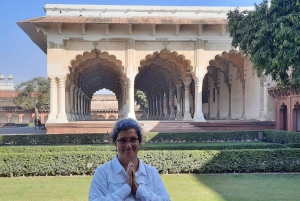 Ruta de 6 días por el Triángulo de Oro con visita espiritual a Benarés