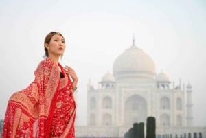 Agra: Skip the Line Taj Mahal with photographer & Dress Rent