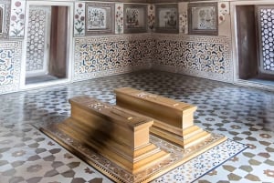 Agra: Taj Mahal, Forte de Agra e excursão de um dia a Fatehpur Sikri de carro