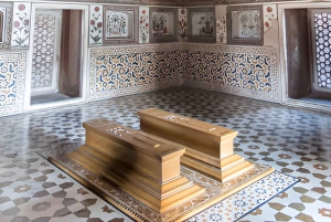 Agra : Taj Mahal, Fort d'Agra et Fatehpur Sikri - Circuit d'une journée en voiture