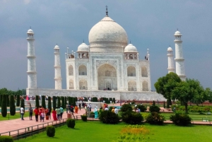 Agra: Taj Mahal – Guidet tur uten kø med flere alternativer