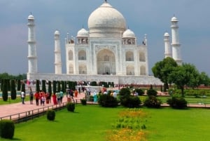 Agra: Taj Mahal – Guidet tur uten kø med flere alternativer