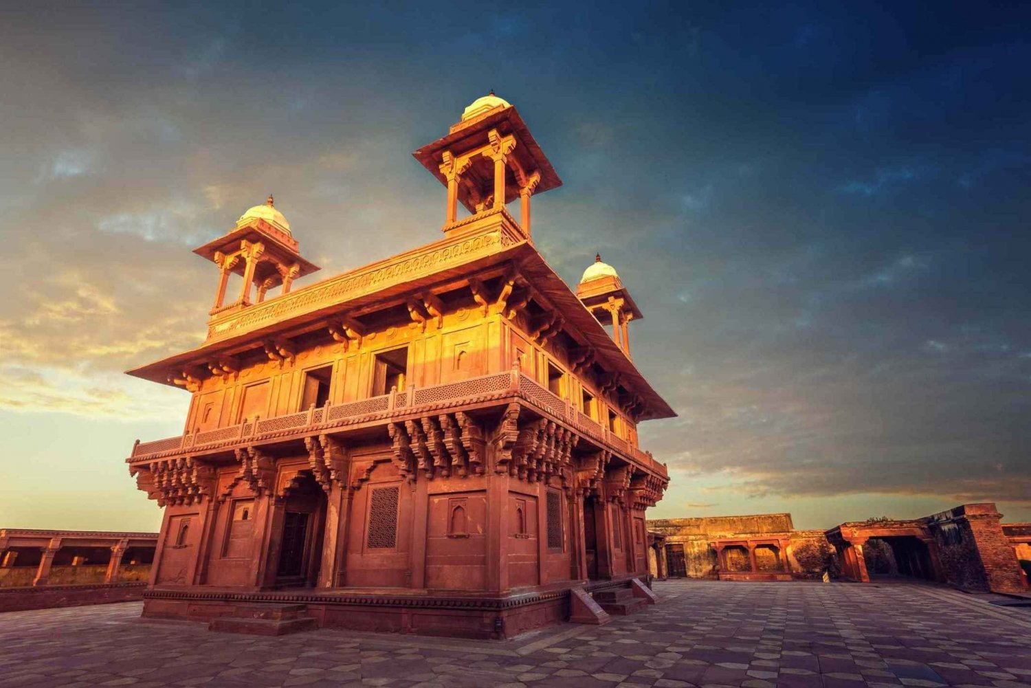 Agra til/fra Jaipur med guidet tur til Fatehpur Sikri og Abhaneri