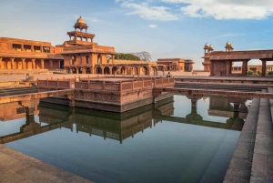Agra to/from Jaipur with Guided Fatehpur Sikri & Abhaneri