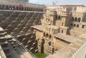 Agra to/from Jaipur with Guided Fatehpur Sikri & Abhaneri