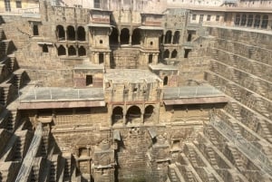 Agra to/from Jaipur with Guided Fatehpur Sikri & Abhaneri