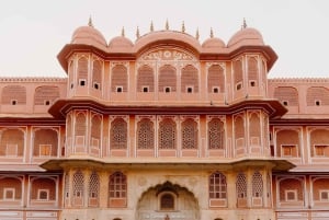 All Inclusive Same Day Jaipur City Tour By Train From Delhi