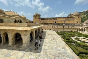 Amber fort Skip-the-Line E-tickets & guide Jaipur transfers