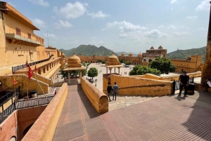 Amber fort Skip-the-Line E-tickets & guide Jaipur transfers