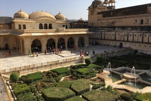 Amber fort Skip-the-Line E-tickets & guide Jaipur transfers
