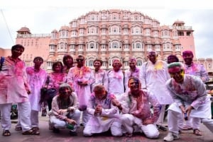 Festeggia l'Holi con la gente del posto a Jaipur