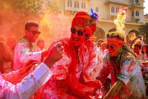 Comemore o Holi com os habitantes locais em Jaipur