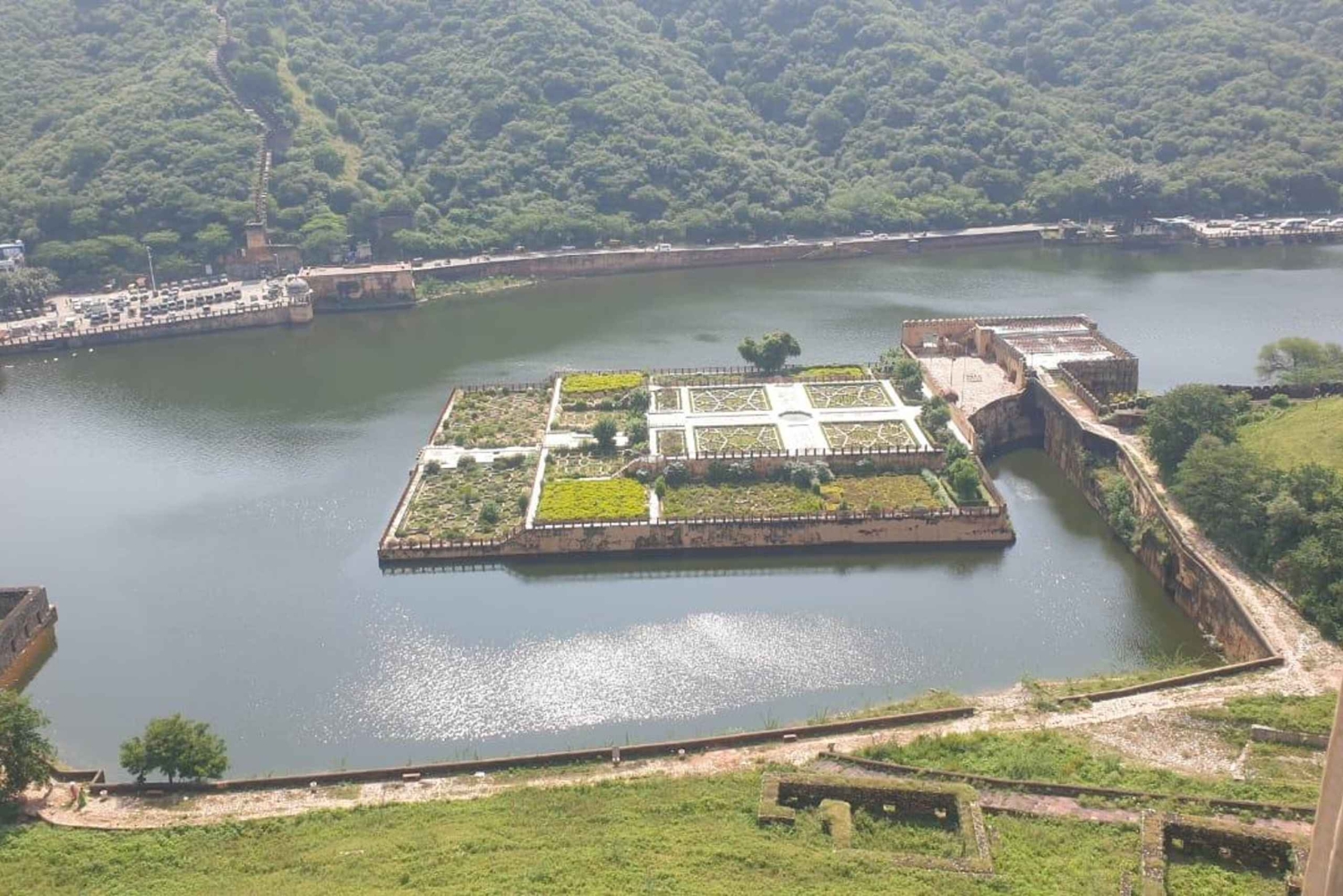 Delhi – Exklusiv dagstur till Jaipur med transfer