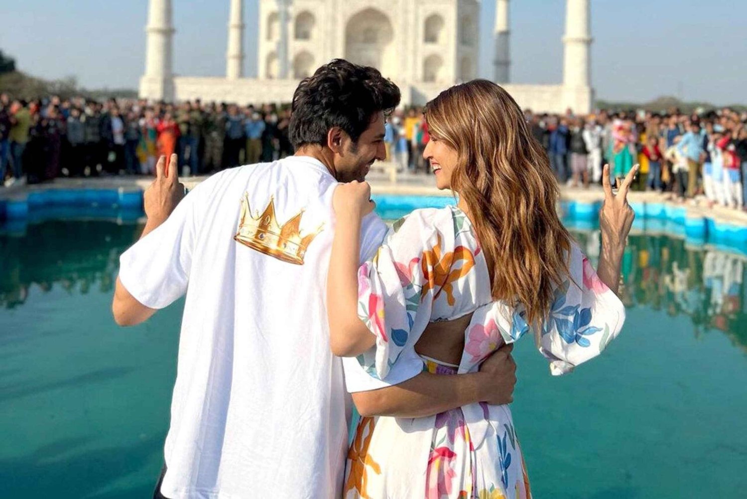 Delhi/Jaipur: Same Day Taj Mahal Agra Tour with Photographer