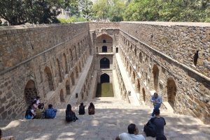 Delhi: Gyllene Triangeln på 4 dagars privat rundtur med kvinnlig guide