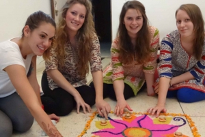 Празднование Дивали с местной семьей в Джайпуре с ужином