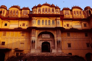 Jaipur: Private Sightseeing Tour by Car with Expert Guide
