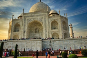 Explore Taj Mahal Tour By India Fastest Train