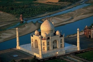 Explore Taj Mahal Tour By India Fastest Train