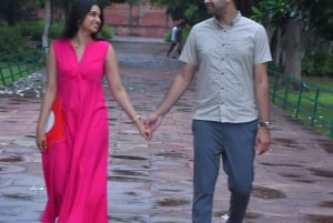 アグラ発：タージ・マハル、アグラ城、ベイビー・タージ ガイド付きツアー