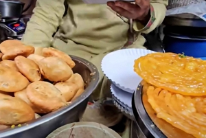 From Agra: Mathura Vrindavan Sightseeing Day Tour