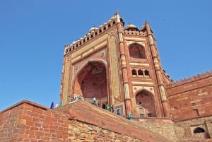 Van Agra naar Jaipur met de taxi via Fatehpur Sikri en Abhaneri