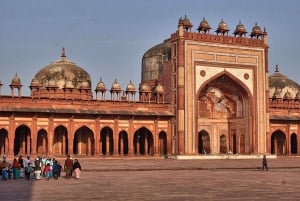 Van Agra naar Jaipur met de taxi via Fatehpur Sikri en Abhaneri