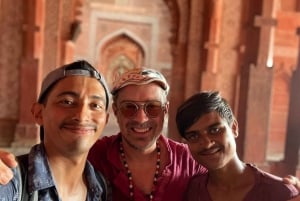 Privater Transfer von Agra nach Jaipur mit Sikri & Stepwell