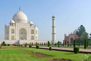 Delhistä: 4 päivän yksityinen Kultaisen kolmion kiertomatka vaihtoehdoilla