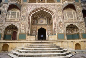 From Delhi: All Included Jaipur Tour with Transfers.
