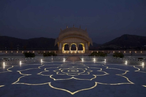 From Delhi: All Included Jaipur Tour with Transfers.