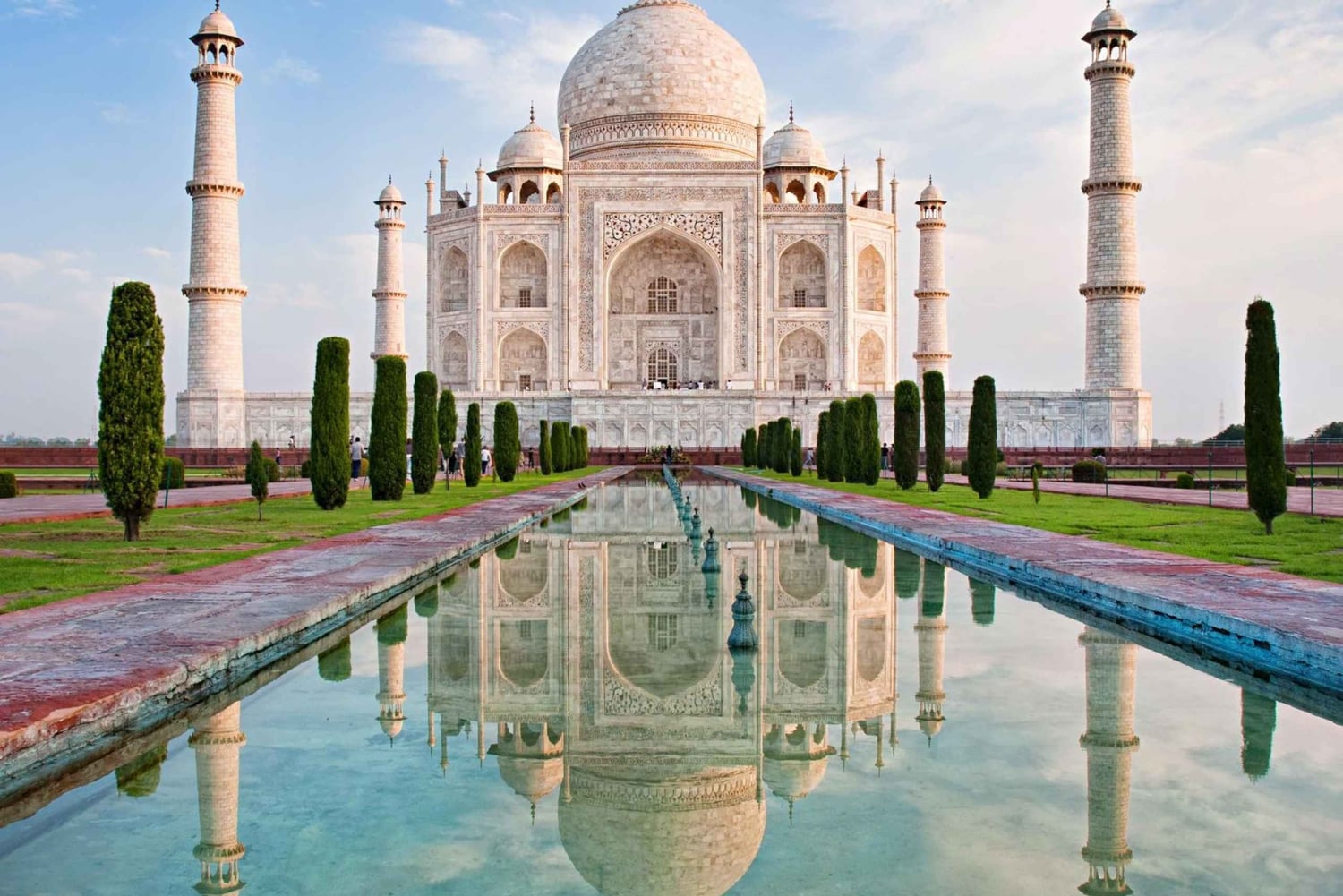 Ab Delhi: All-Inclusive Taj Mahal Tagestour mit Transfers