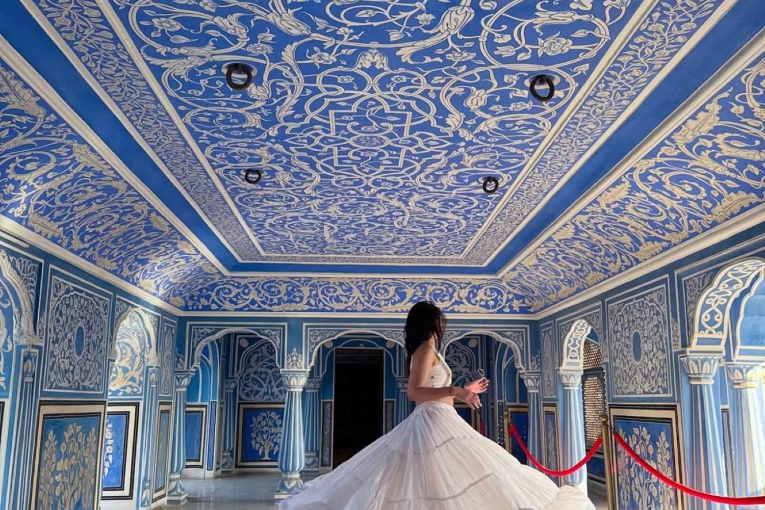 Von Delhi: Ganztagestour nach Jaipur mit Auto, Guide und Mittagessen