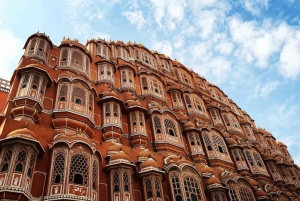 Von Delhi: Ganztagestour nach Jaipur mit Auto, Guide und Mittagessen