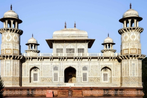 Z Delhi: kilkudniowa wycieczka po Złotym Trójkącie z safari na tygrysy