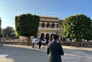 Jaipur Private City Tour with Hotel Pick-Up & Drop 4 - 8 Hrs