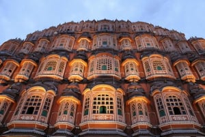 Desde Delhi: Viaje de ida y vuelta a Jaipur en coche o tren superrápido.