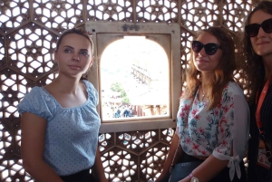 デリー発：ジャイプールの王家の遺産と職人工芸品を巡る1日ツアー