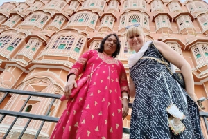 デリー発：ジャイプールの王家の遺産と職人工芸品を巡る1日ツアー