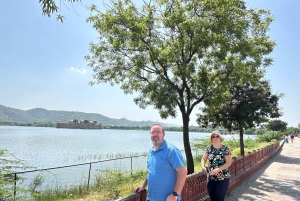 De Deli: Excursão privada de 5 dias ao Triângulo Dourado