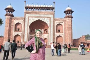 デリー発：ゴールデン トライアングル 5 日間のプライベート ガイド付きツアー