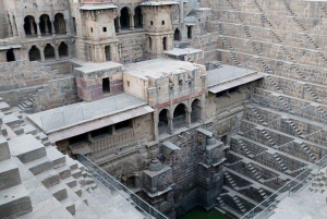 5日間プライベート・ラグジュアリー・ゴールデン・トライアングル・ツアー アグラ・ジャイプール・デリー