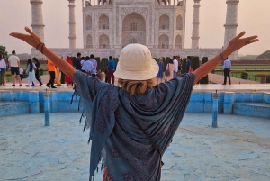 Из Дели: частный тур по Золотому Треугольнику на 3 дня на автомобиле с кондиционером