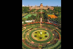 De Deli: passeio privado pelo Taj Mahal e pela cidade de Agra num SUV