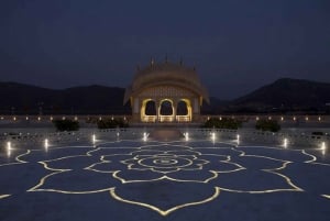 Från Delhi: Allt ingår i Jaipur-turen med transfer.