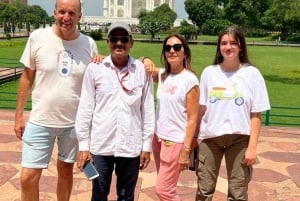 Desde Delhi: tour al Taj Mahal y al fuerte de Agra con un guía popular