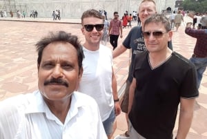 Desde Delhi: tour al Taj Mahal y al fuerte de Agra con un guía popular