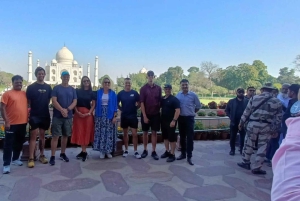 From Delhi: Taj Mahal & Agra Tour by Gatimaan Express Train