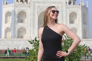 From Delhi: Taj Mahal & Agra Tour by Gatimaan Express Train