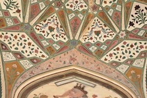 From Delhi : Visit Jaipur City, Same Day Return Tour By Car.